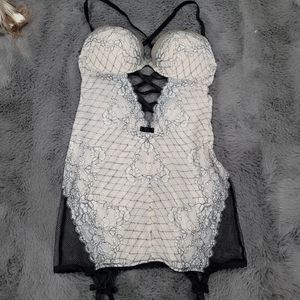 Victoria's secret very sexy pushup lace up corset mesh bustier slip chemise 34c